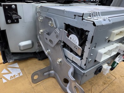 14-19 Toyota 4RUNNER 86100-35354 GPS Navigation Touch-Screen Radio