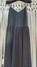 Kleid von Reserved  Neu Gr.S Plissee