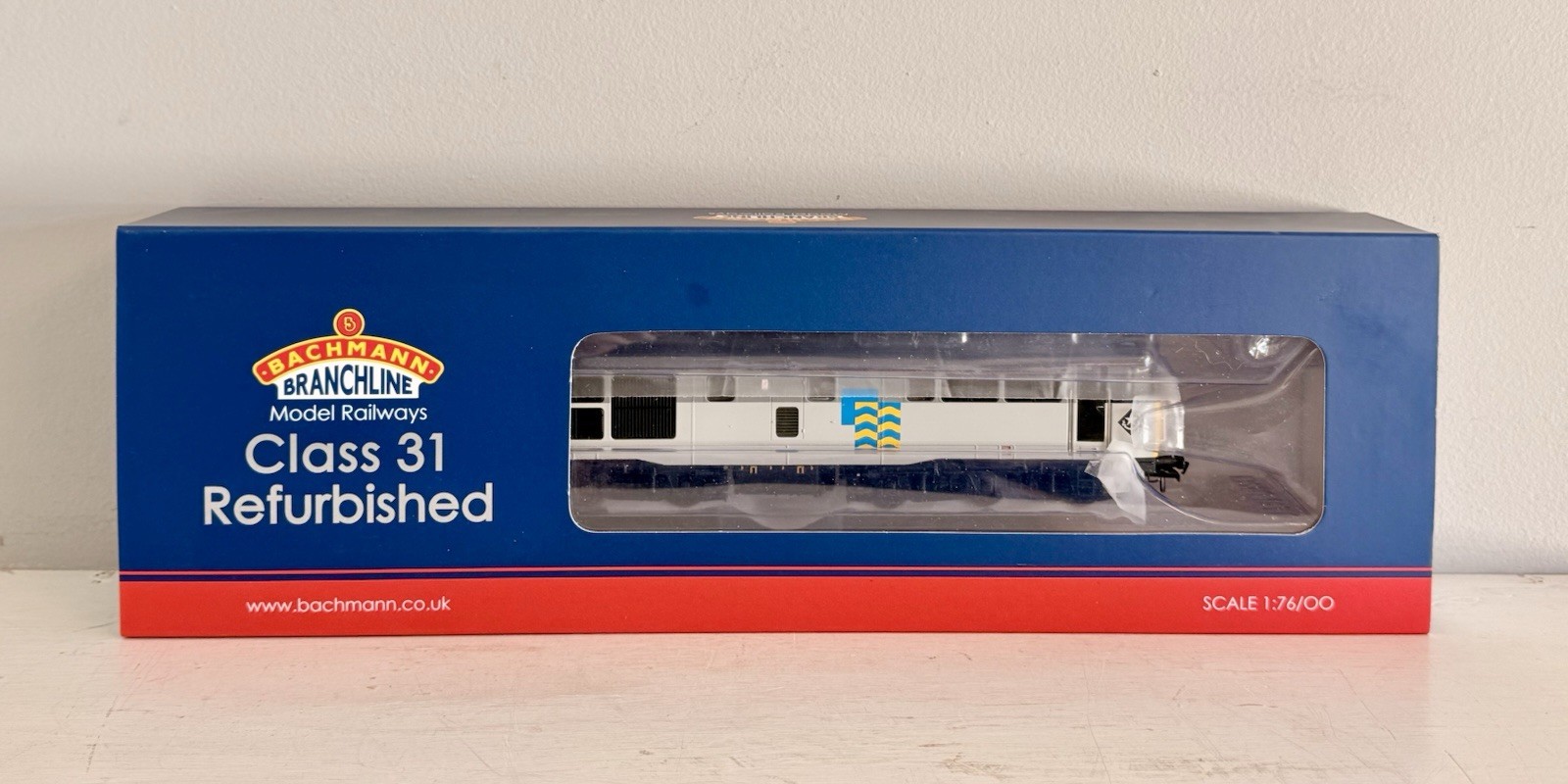 Bachmann 35-823 OO Gauge Class 31 31 319 BR Railfreight Petroleum Livery - MIB!