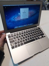 MacBook Air Apple 11"Core i5-2467M ram 2 Gb ssd 64 Gb HD Graphics 3000