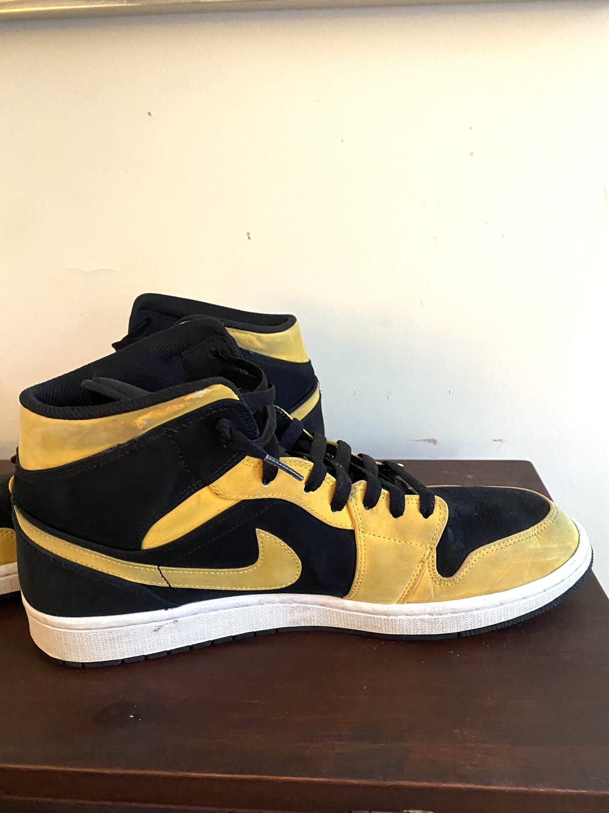 Mens 12 Jordan Basketball Shoes Black And Yellow Gem