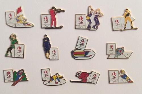 Pin's ALBERTVILLE 92 YOPLAIT SKI ALPIN Sponsor Signé F-B