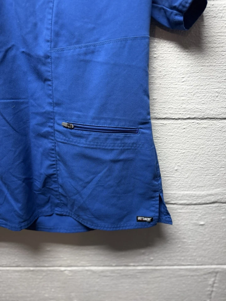 Lote de 5 Camisetas Médicas para Mujer Talla M Azul Real Usadas Foto 2 de 4