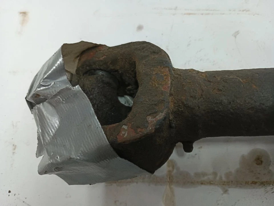 Задний карданный вал 1981-1983 Jeep CJ5 11400672 - Изображение 2 из 4