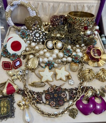Vintage Estate Costume Jewelry Lot! AVON, MONET  and more!