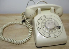 Vintage Bell systems Beige Rotary Dial Desk Phone Bell System