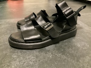 dr martens gryphon leather sandals