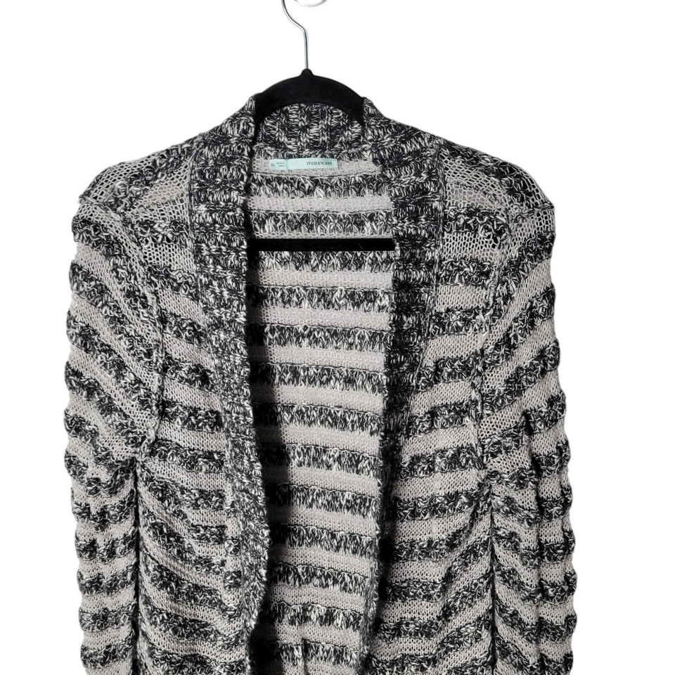 Cárdigan largo tejido manga larga a rayas negro gris talla XL Maurices para mujer Foto 2 de 4