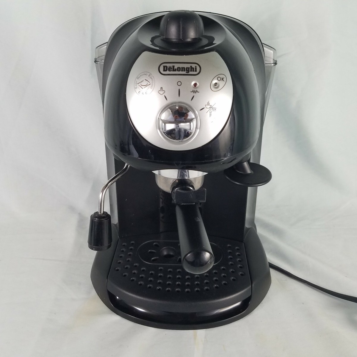 その他家電 DeLonghi BAR32 Retro 15 BAR Pump Espresso and Cappuccino Maker with Espresso Tamper, Two 3 oz Cera DeLonghi BAR32 Retro 15 Bar Pump Espresso and Cappuccino Maker