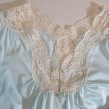 Vintage Retro Shadowline Pale Blue Lace Long Sleeve Robe House Coat Size Medium