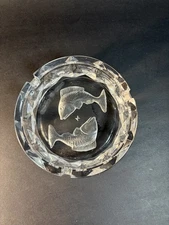 Art Glass Ashtray With Astrological Pisces Fish Sign Nice 4.25” Diameter