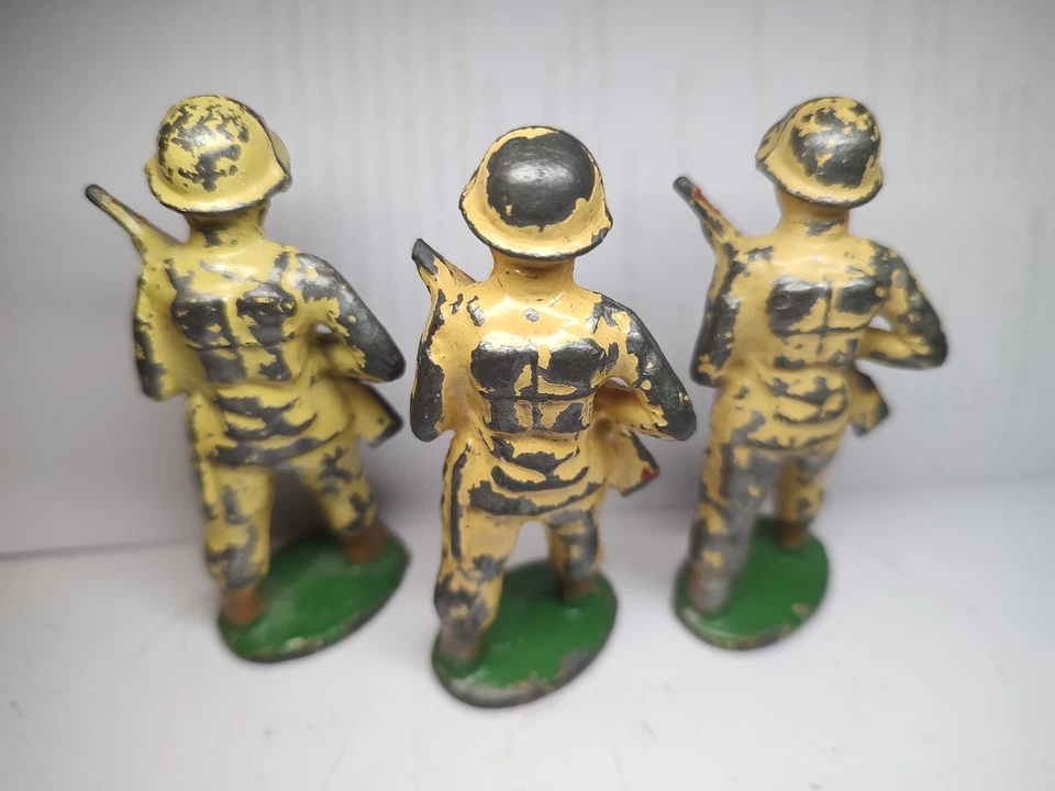 3 soldados de juguete chinos/mongoles Barclay Foto 2 de 3