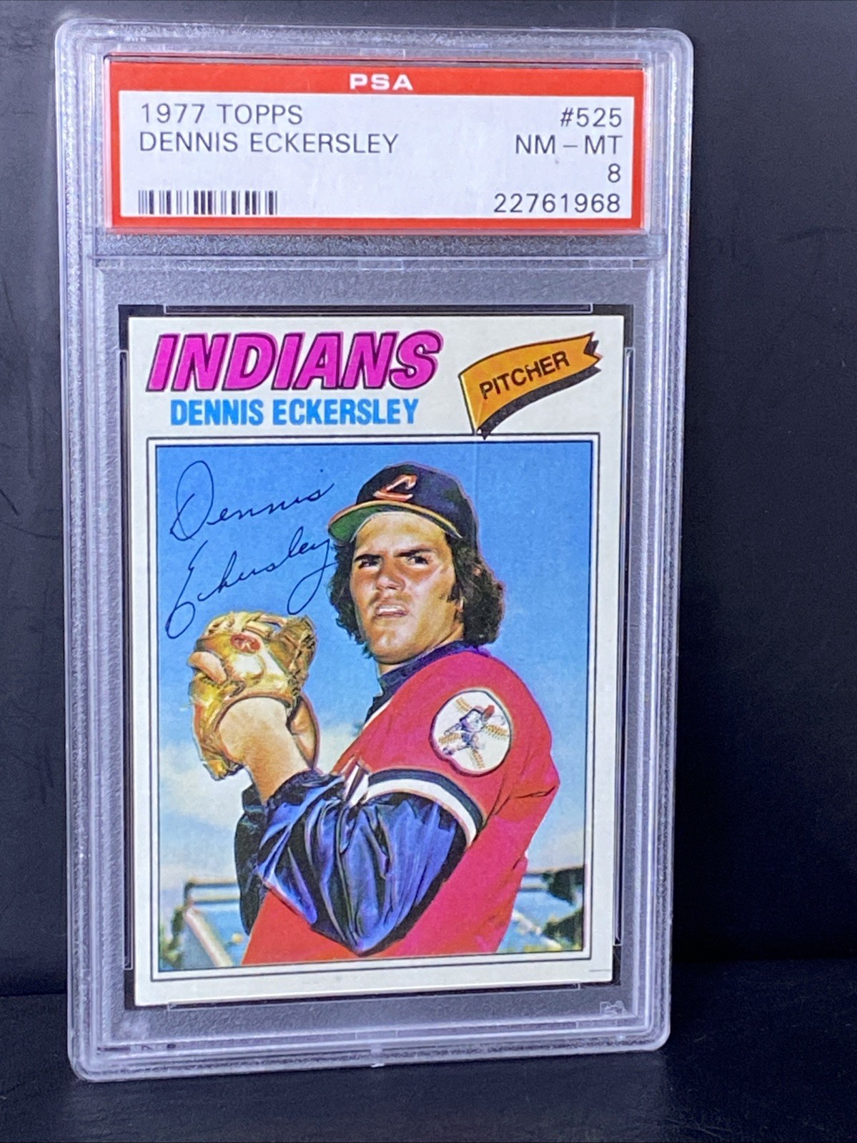 1977 Topps Dennis Eckersley HOF Pitcher #525 Graded  PSA 8 NM-MT "LOOK"