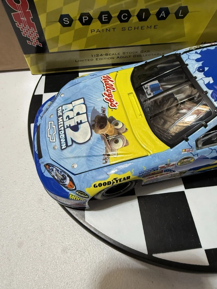 Kyle Busch #5 Kellogg’s Ice Age 2 esquema de pintura especial 2006 1/24 Nascar diecast Foto 3 de 4