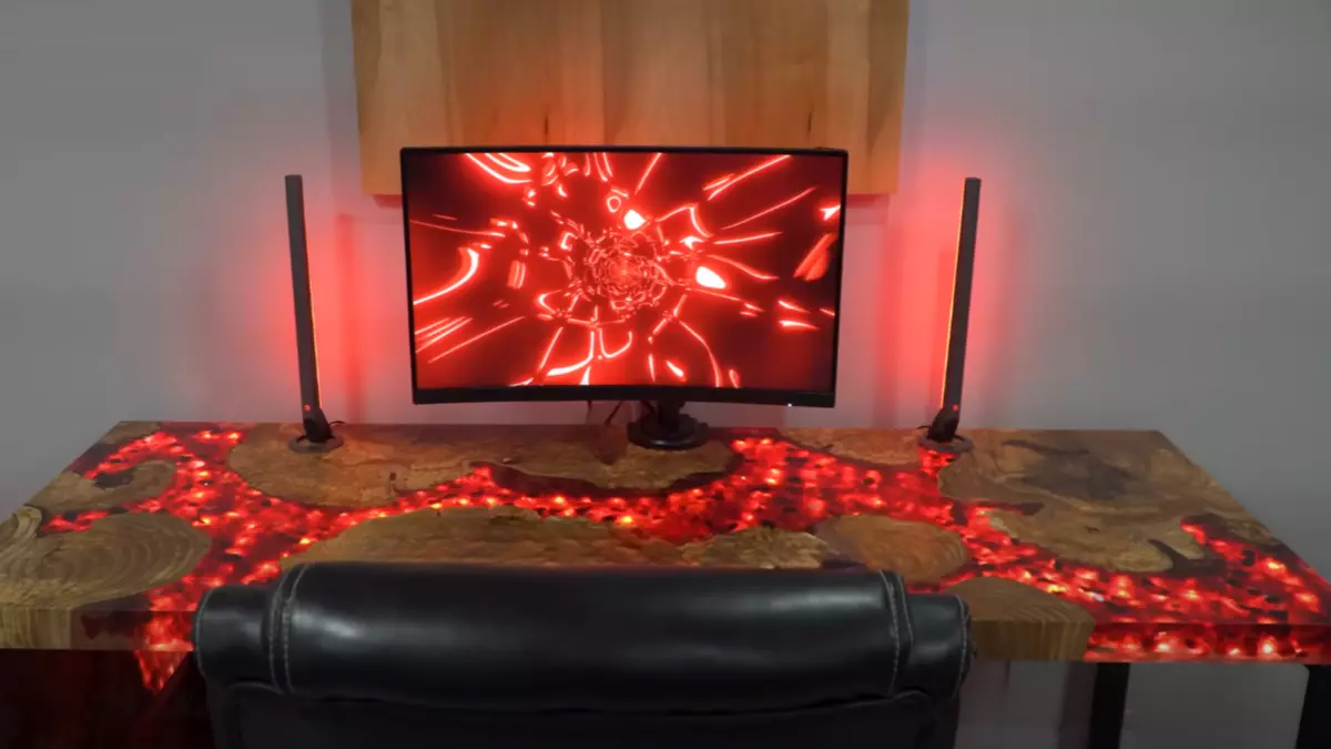 Burning Gaming Table, Epoxy Resin Wood Quartz Table, Home Decor, Fire Lava  Desk