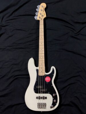 【OWH プレベ】Squier Affinity Precision Bass Amazon.com: Squier Affinity Series Precision Bass Pack, 3-Color