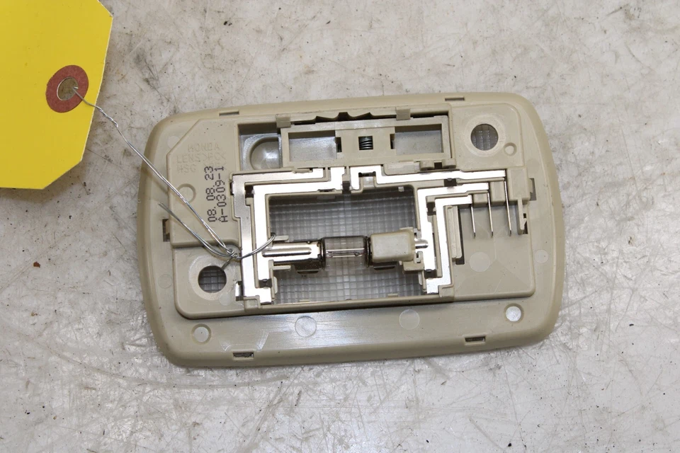 Задний купольный фонарь для чтения 2009–2014 Acura TSX OEM FU42 - Изображение 4 из 4