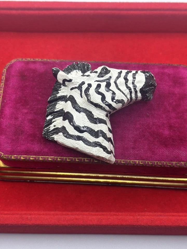 Broche prendedor cabeza cebra madera único hecho a mano V. AALKO FIRMADO Estate de colección 2,25x2" Foto 3 de 4