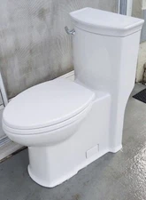 DXV Wyatt elongated one piece toilet with right hand trip lever D22005C
