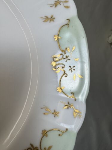 (12) Haviland 9.625" Green & Raised Gold Handpainted(?) DINNER PLATE - Blank 10 - Picture 8 of 16