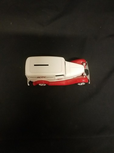Vtg. ERTL 1932 Panel Delivery Bank, Wix Filters, Limited Edition, Die-Cast Metal - Picture 6 of 15