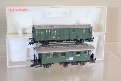 FLEISCHMANN 5060 K 5281 RAKE of 2 DB GREEN 2nd CLASS 6 WHEEL & BAGGAGE COACH on