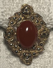 Vintage Carnelian Cabochon Rectangular Filigree Pendant in Yellow Gold Tone — listing 4