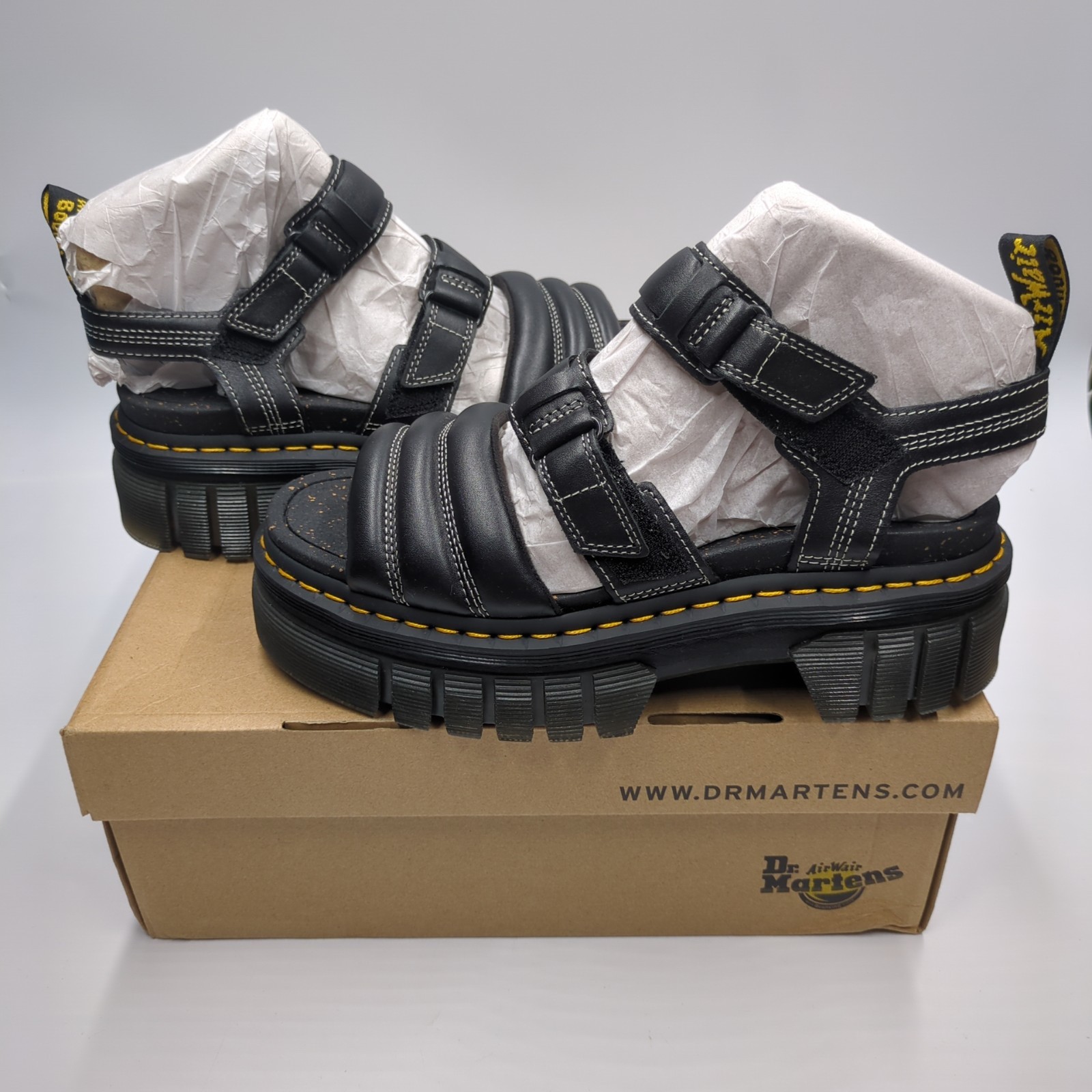 SAOLA Sandali Dr Martens neri Ricki 3 cinturini nappa lux pelle suola a strappo scarpe taglia 9