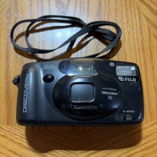 Fuji Discovery 90 35mm Film Camera Auto Focus Red-Eye Reduction Macro Mode
