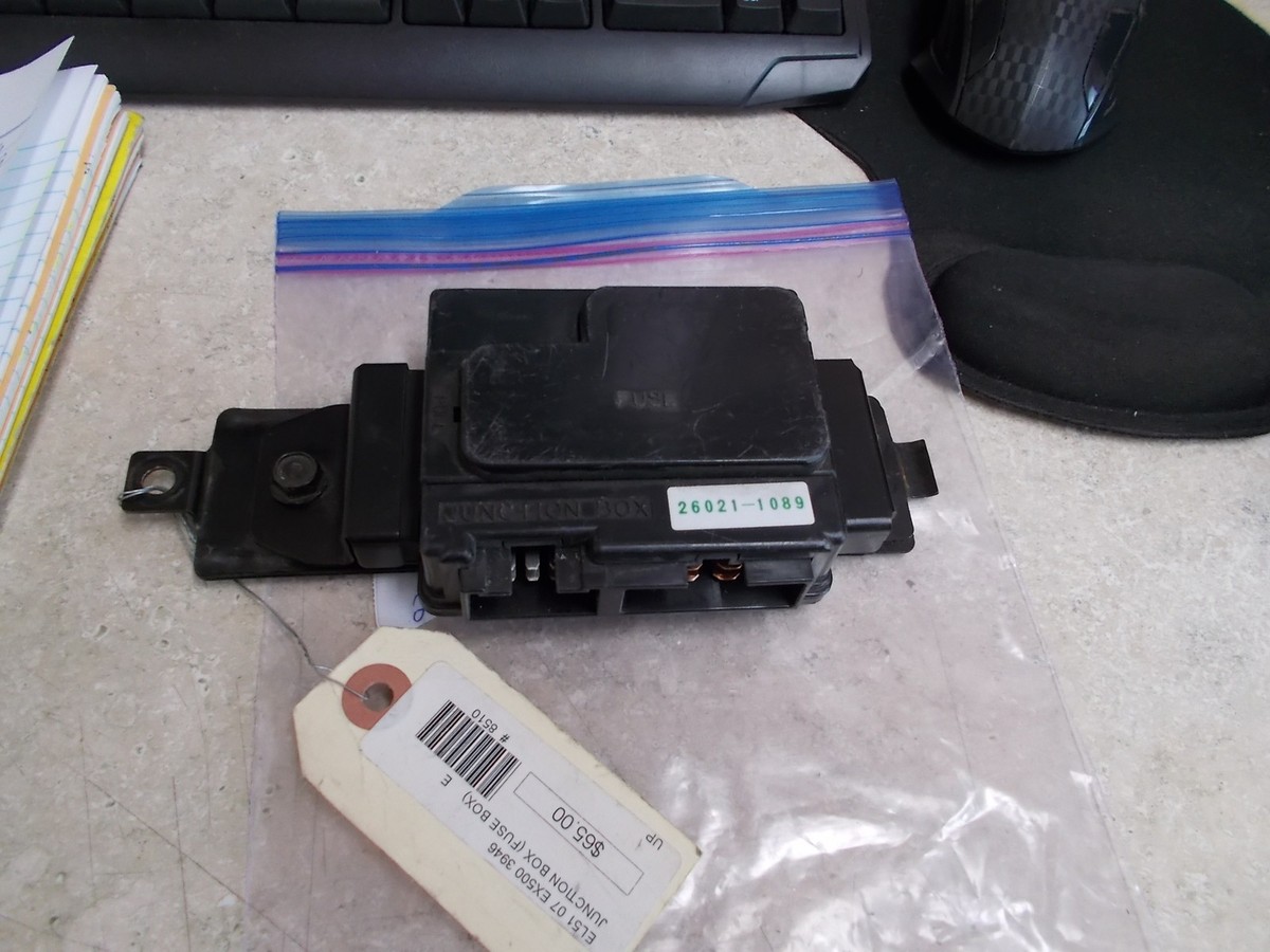 ジュエル・ボックス OEM Kawasaki Junction Box 1994-2000 VN800 ZX1100 EX500 26021
