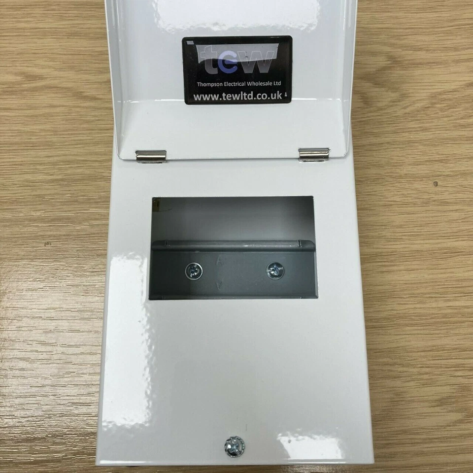 Live Electrical IP40 Metal Enclosure With Lid EMCU2-A EMCU3-A EMCU4-A EMCU5-A - Image 2 of 4