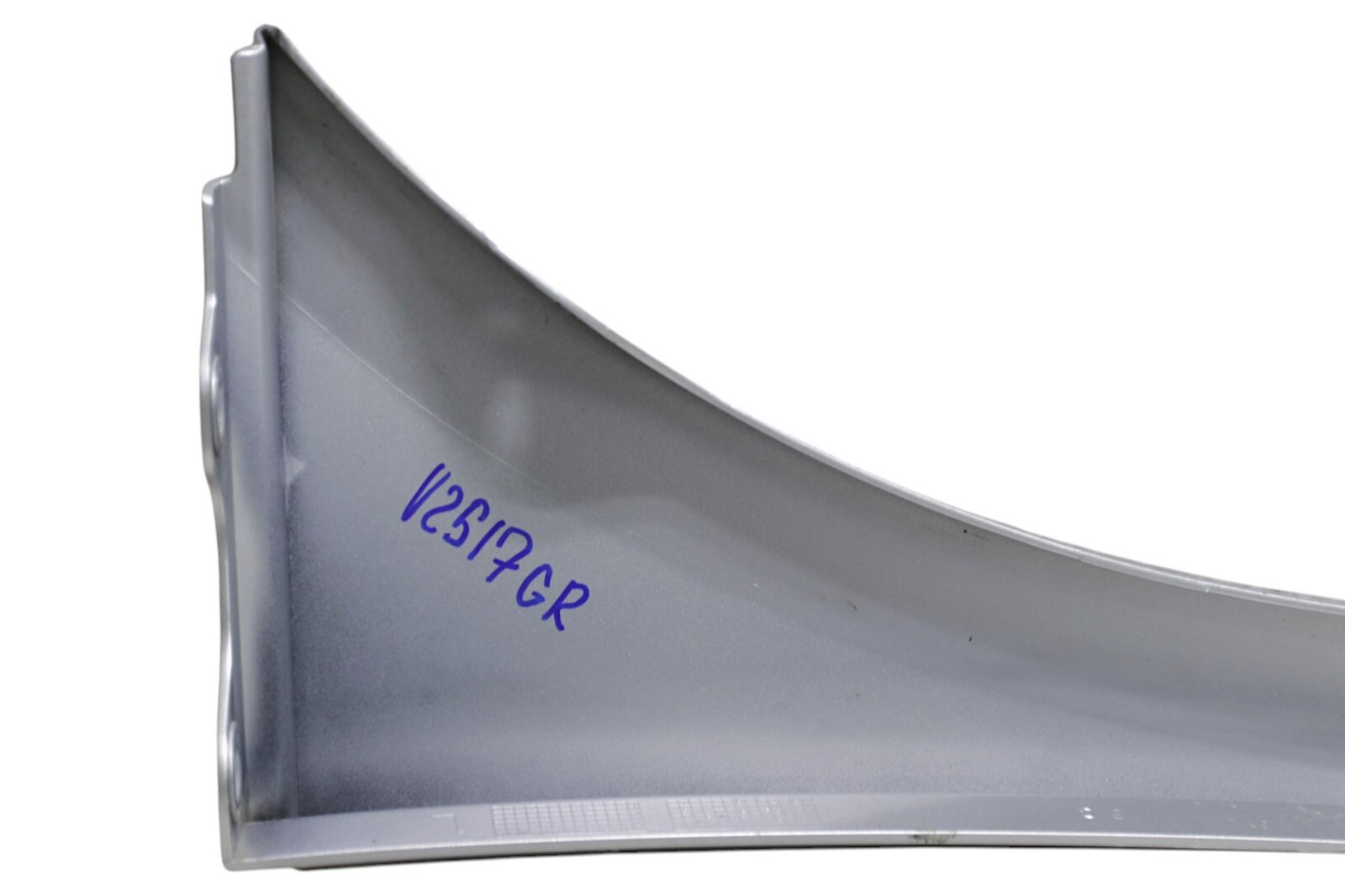 Audi R8 V10 5.2L Spyder Front Left Fender Panel Trim 420821105C 2008 - 2015 OEM