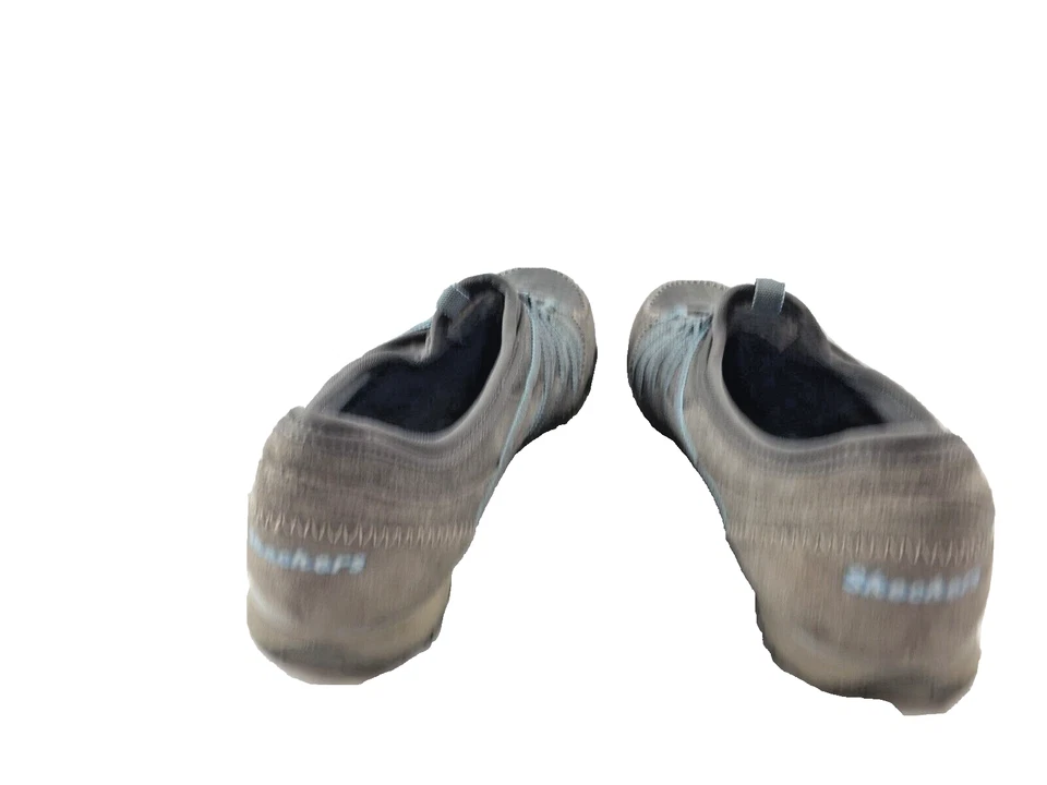 Zapatos deportivos para caminar Skechers para mujer talla 7,5 grises con rayas azules sin cordones Foto 4 de 4