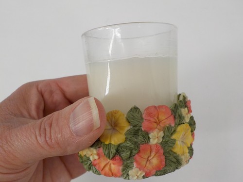 WHITE TEA CANDLE IN FLORAL CERAMIC CANDLE HOLDER HAWAIIAN HIBISCUS POLYNESIAN - Picture 5 of 10