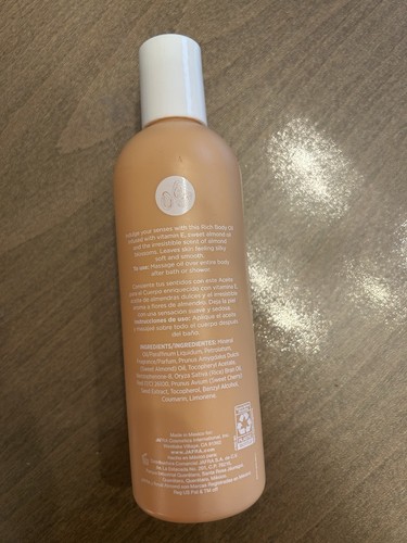 Jafra Royal Almond Body Oil With Vitamin E 8.4 FL OZ NEW AND SEALED - Picture 2 of 2