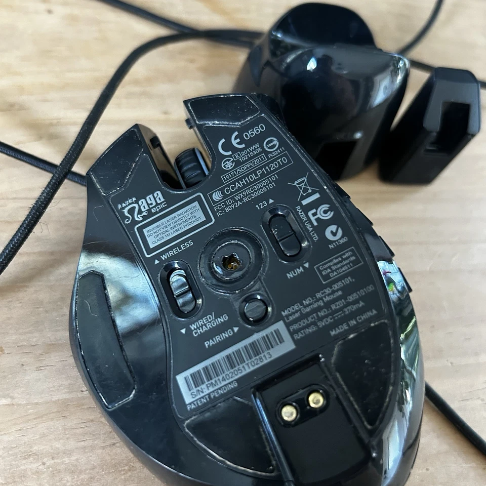 Razer Naga Epic Gaming Mouse RC30-005101 Laser USB Complete With Dongle - Image 4 of 4