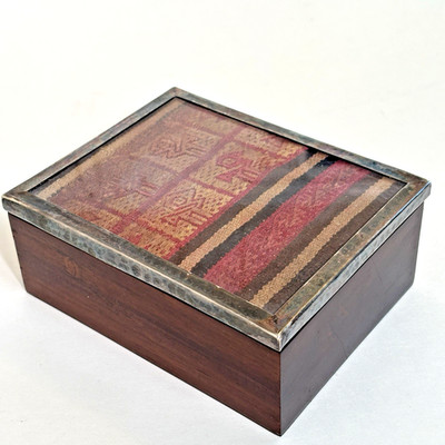 VTG Peruvian Wood Box 6'' Hammered Sterling Silver Rim Chancay Textile Glass Top