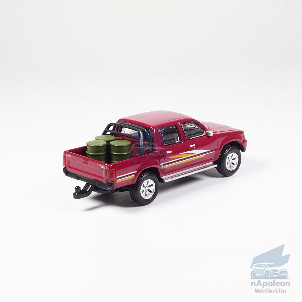 1:64 Toyota Hilux 1993 Model Car Alloy Diecast Toy Vehicle