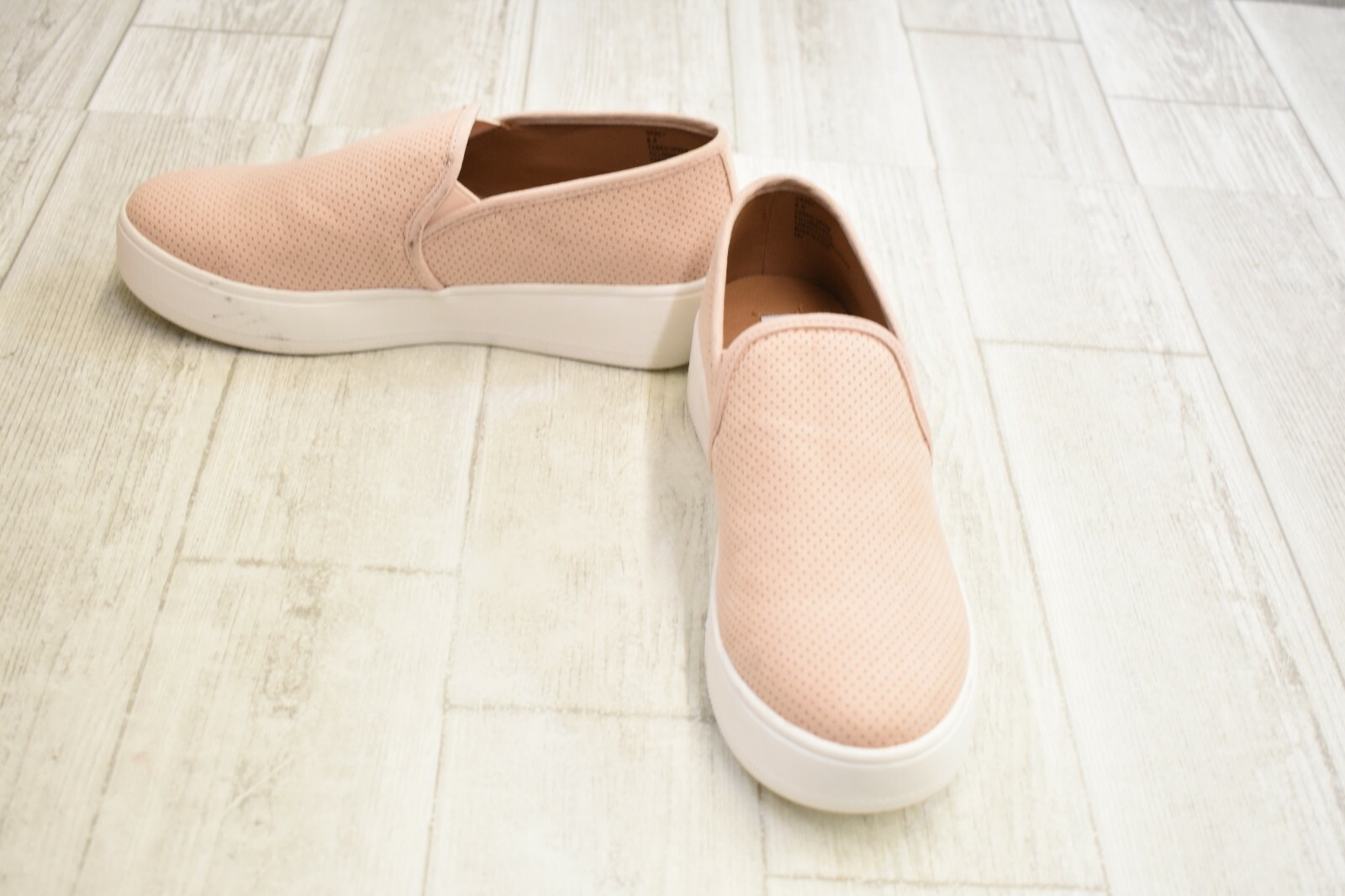 steve madden blush slip on sneakers