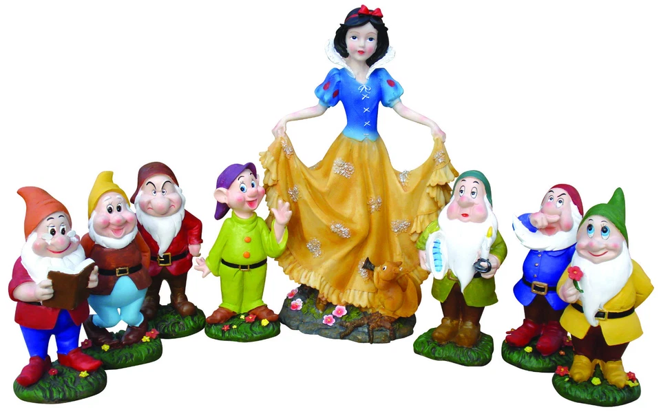 - SENZA MARCA/GENERICO – BIANCANEVE E SETTE 7 NANI in resina da giardino