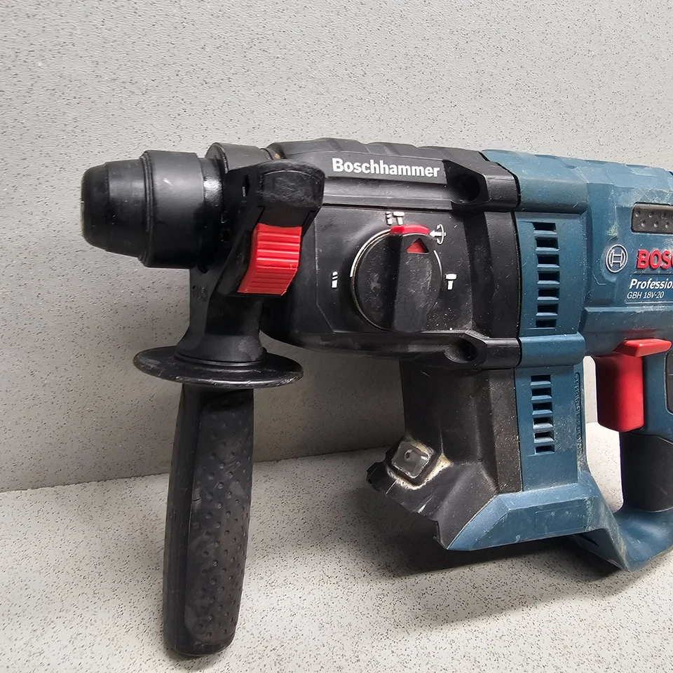 Bosch GBH 18V-20 SDS-Plus Hammer Drill Body Only Spares or Repairs - Image 3 of 4