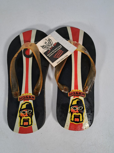 Neu mit Etikett 2007 WWE Hulk Hogan Sandalen/Flip-Flops Kindergröße - Bild 1 von 1