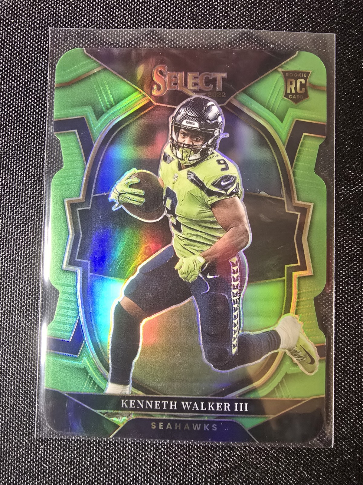 2022 Panini Select Kenneth Walker III /299 Neon Green Concourse Die-Cut #2