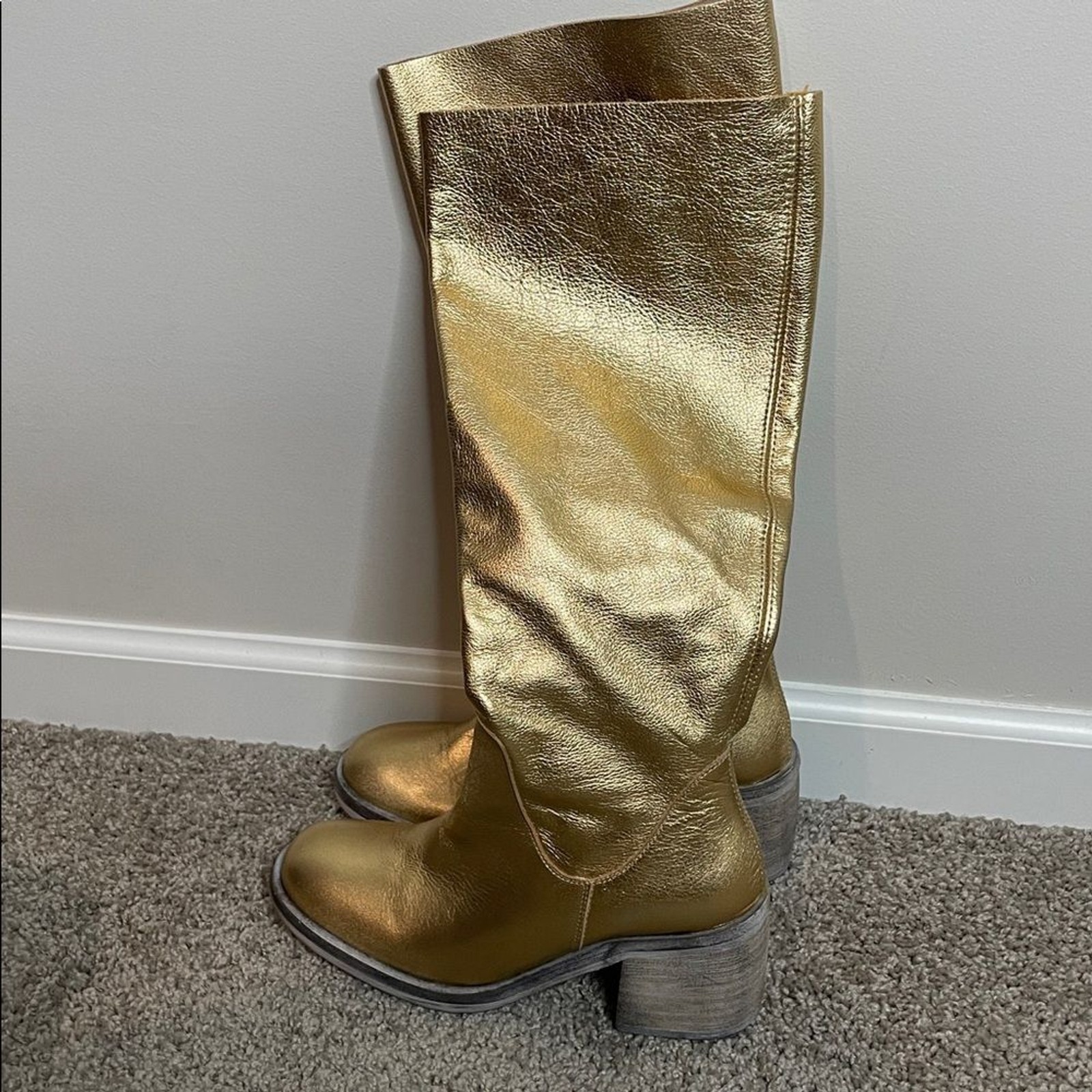Free People Women’s Essentials Tall Gold Metallic Leather Boots Size 6 NWOB