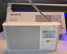 Sony XDRS41D DAB+ Radio Wei&szlig; &ndash; neuwertig &ndash; OVP &ndash; Weckfunktion &ndash; inkl. Netzteil