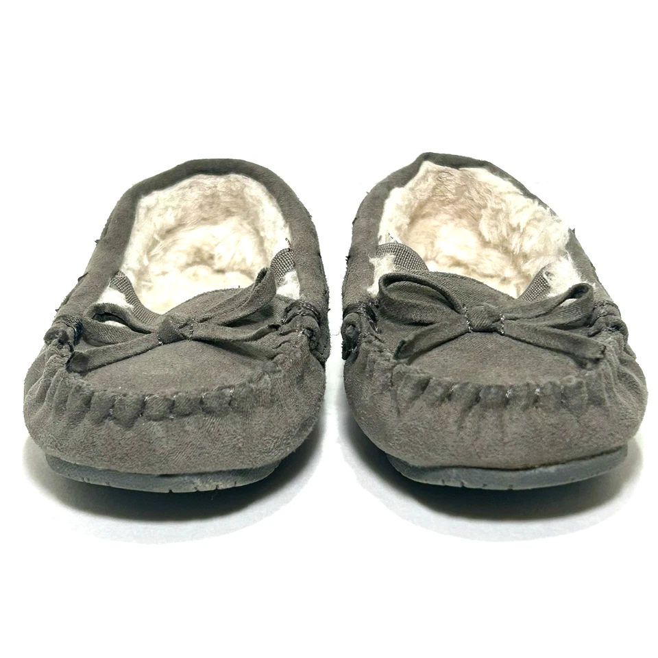 Zapatos forrados con mocasín para niñas Celine talla 6T gris objetivo #17730 buen estado limpio. Foto 3 de 4