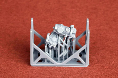SBS 32001 1/32 Norden Bombsight for US Bombers WW II Resin model kit - Picture 3 of 3