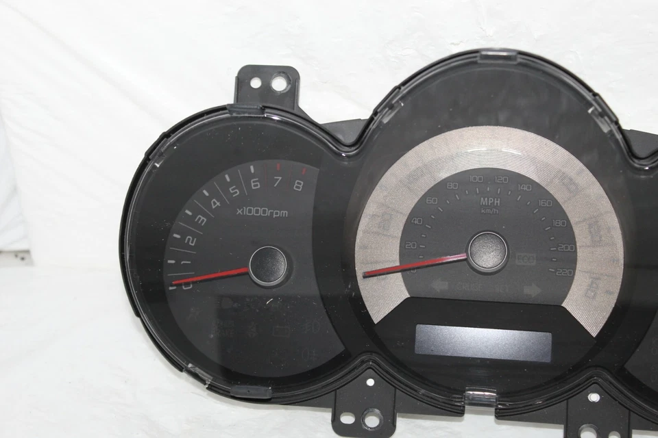 Cuadro de instrumentos velocímetro medidor panel de instrumentos Kia Soul 2011 27.480 millas Foto 2 de 4