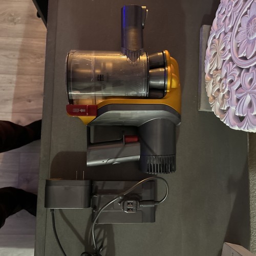 Dyson DC34 Handheld Cordless Bagless Battery Operated Vacuum Cleaner