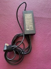 Insignia Universal 90W Laptop Charger for Acer, HP, Lenovo, Dell NS-PWLC591